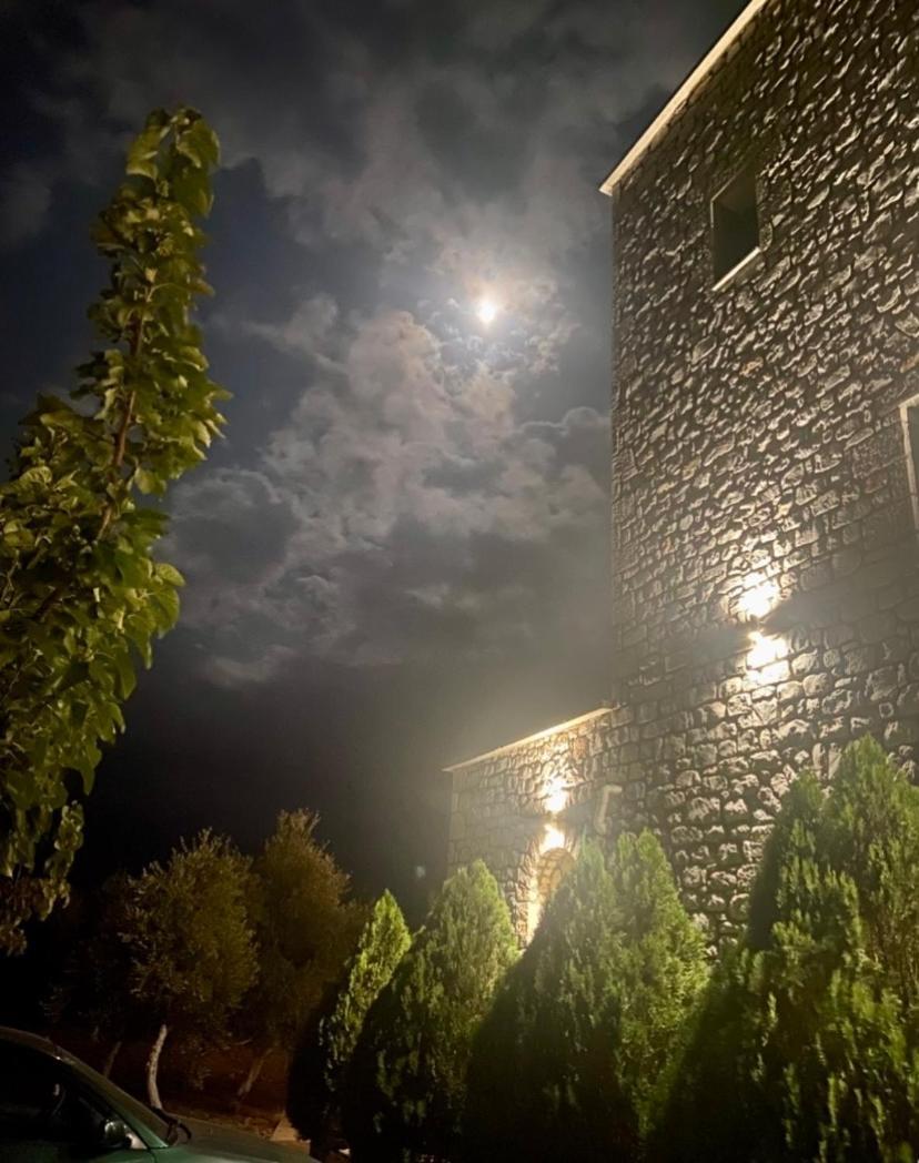 Ferienwohnung Yulie'S Orama Areopoli Exterior foto